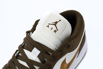 Air Jordan 1 Low „Mocha Toe“