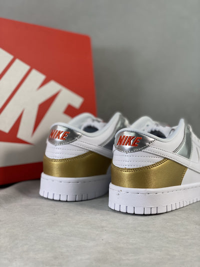 Nike SB Dunk Low Gold metallic ring