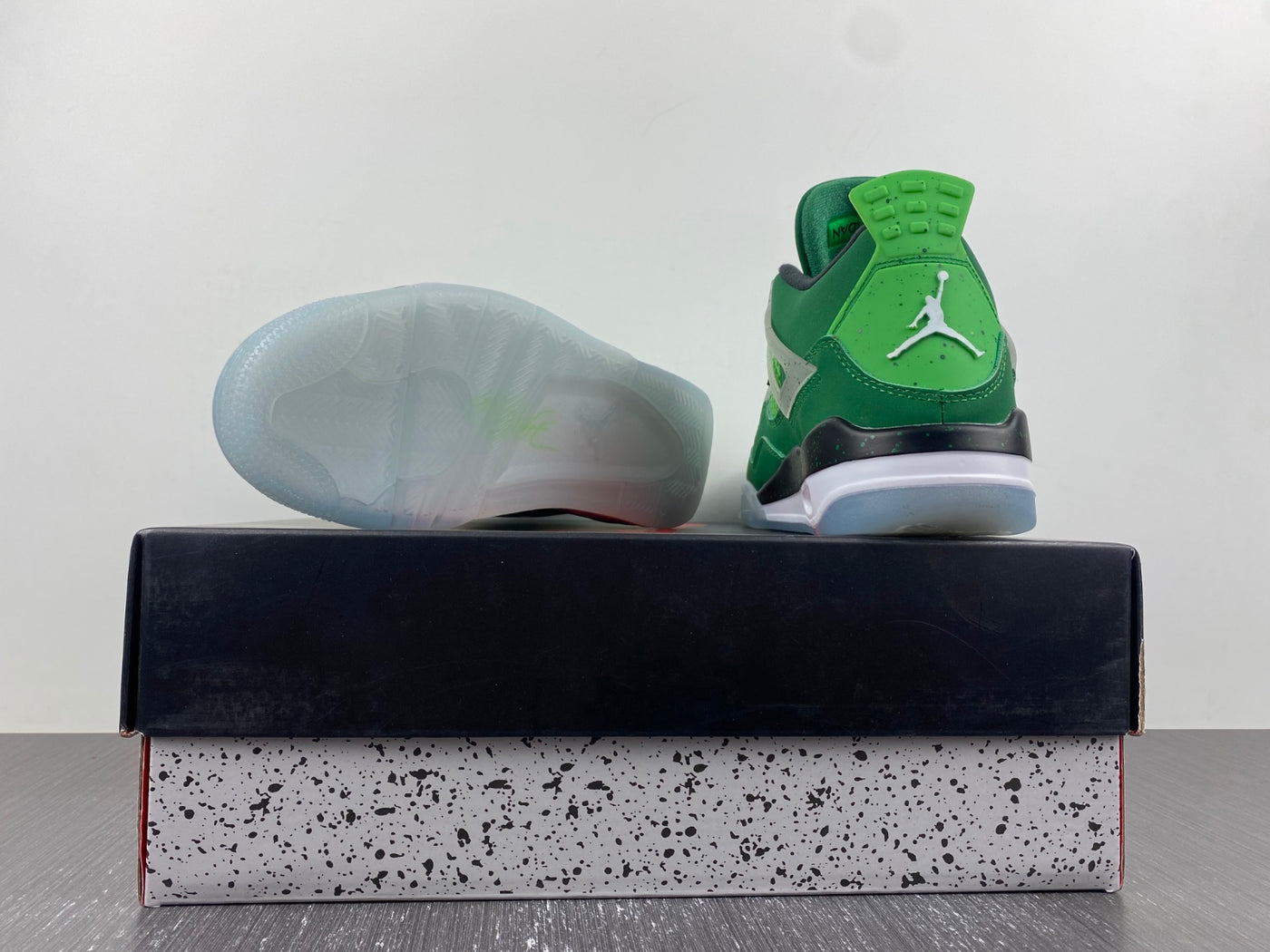 Air Jordan 4 Retro GREEN